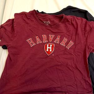 College T-shirt Harvard